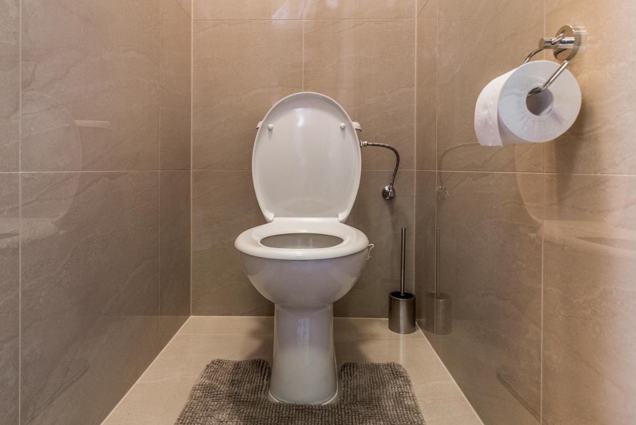 Modern Fully Equipped With Parking Zavadilka 2620 Ceske Budejovice