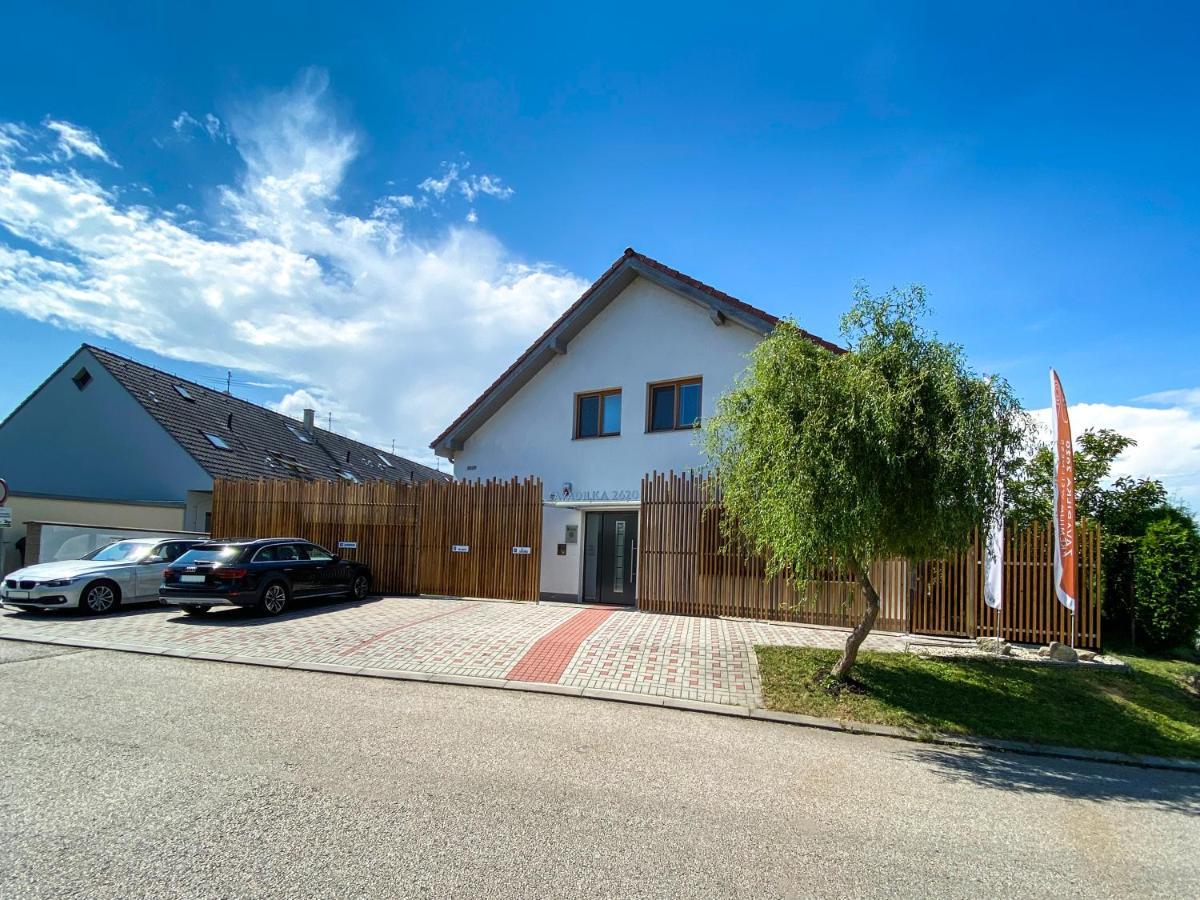 Modern Fully Equipped With Parking Zavadilka 2620 * Ceske Budejovice